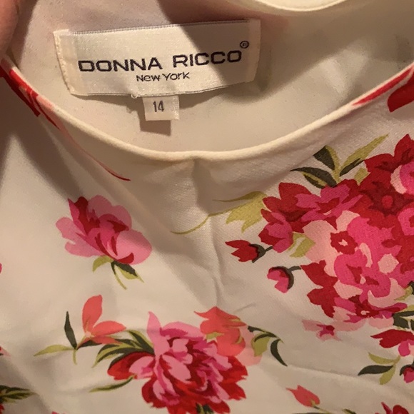 White Floral dress - Picture 2 of 3